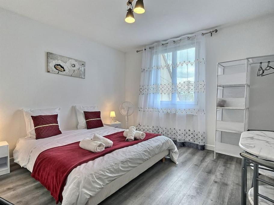 Holiday home Maison Lumineuse Et Moderne Paris Montfermeil